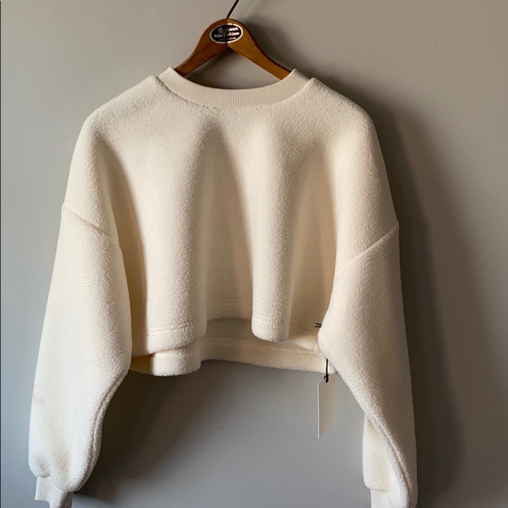 Soft fleece cropped white sweater - Picture 1 of 2